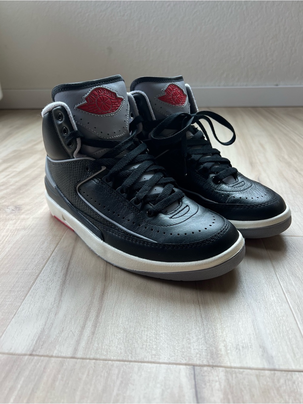 Air Jordan 2 Retro GS Boys Black, Gray and Red High-Top Sneakers